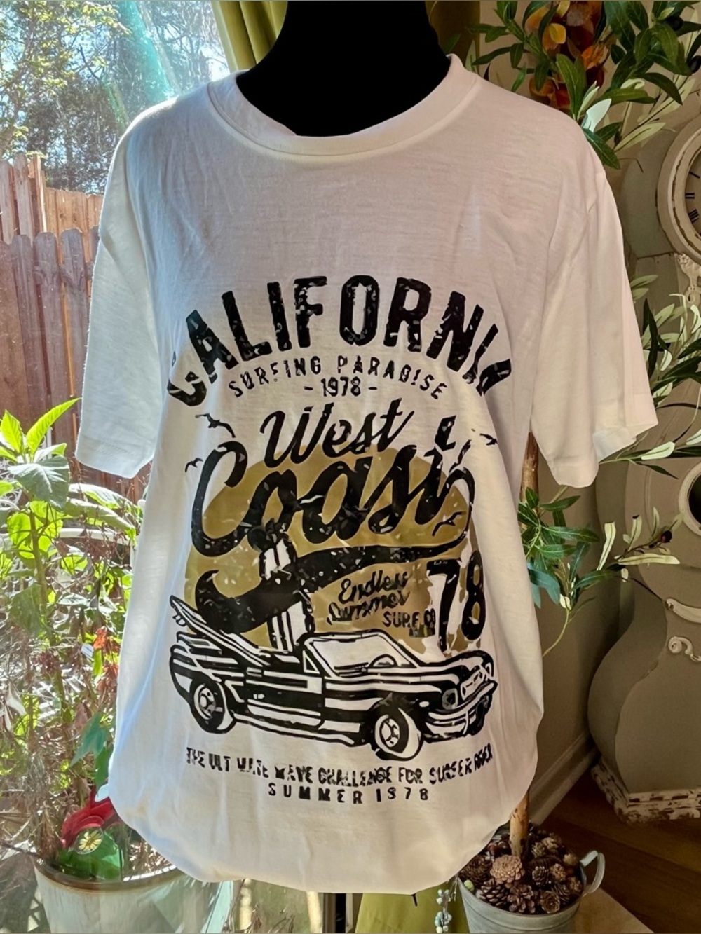 Vintage California West Coast Graphic T-Shirt-White Surf Paradise '78 Small NWOT